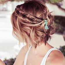 10 Coiffures De Mariee Chics Juste Au Dessus Des Epaules Accessoires Et Beaute La Coiffure Tresses Pour Cheveux Courts Cheveux Courts Coiffure
