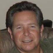 Robert Farrah's Instagram, Twitter & Facebook