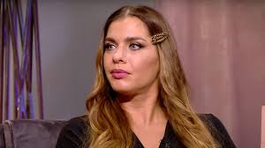 Henrietta dér was born on april 17, 1986. Nagyon Ugy Nez Ki Igy Hivjak Majd Der Heni Kisfiat 24 Hu