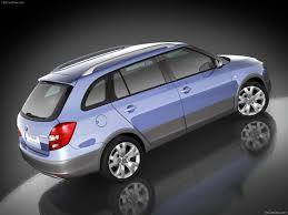 Fabia combi ze światłami do jazdy dziennej led od razu przyciąga uwagę. Skoda Fabia Combi Scout Photos Photogallery With 4 Pics Carsbase Com