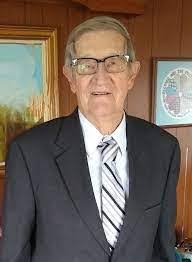 Edward Dahl's Instagram, Twitter & Facebook