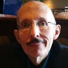 Chris Hoxie's Instagram, Twitter & Facebook