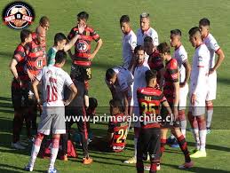 El flamante refuerzo de universidad católica analizó la preparación del tricampeón del fútbol chileno para enfrentar al cacique en el primer desafío de la temporada. La Propuesta Que Podria Destrabar El Nuevo Conflicto Que Vive El Futbol Chileno