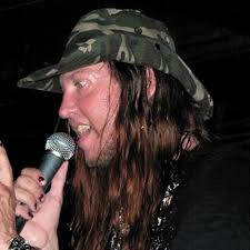 Morre Warrel Dane, ex-vocalista da banda Nevermore