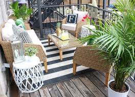 Before After Odd Shaped Deck To Outdoor Oasis Apartment Patio Decor Outdoor Patio Decor Patio Decor