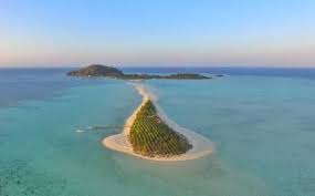 Panorama alam bawah lautnya sangat menawan dengan berbagai terumbu karang. Ulasan Pulau Bawean Biaya Transport Dan Spot Wisata Terbaik