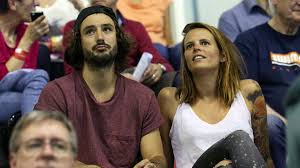 Laure manaudou est maman pour la troisième fois ! Laure Manaudou Les Details De Son Mariage Avec Jeremy Frerot Video Dailymotion