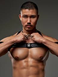 Light and shadow, leather and flesh. 📸 by @capricornboyzz #fitness #gay  #asiangay #hotgay #hotasian #muscle #sexy #workout #abs #hothunk #musclegay  #leather #harness #fitnesslifestyle #hunk #asianhunk #jock #physique  #fitnessphysique #gayboy #gaylove ...