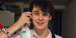 Who is William Gold dating? William Gold girlfriend, wife