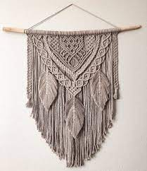 I've always loved macrame and its intricate beauty, but whenever i think about trying it, it just seems to complicated and difficult. Macrame Wall Hanging With Feathers Macrame Wall Hanging Diy Macrame Wall Hanging Patterns Macrame Patterns