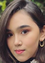 Lillie Collins's Instagram, Twitter & Facebook