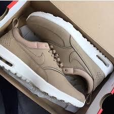 The beautiful x power air max thea ultra embodies joan benoit samuelson's fierce spirit. Ø§Ù„Ø§Ù†Ø·Ø¨Ø§Ø¹ Ù…Ø¨Ø§Ø¯Ø±Ø© Ø¨Ø­Ø§Ø¬Ø© Ø¥Ù„Ù‰ Nike Thea Womens Camel Pleasantgroveumc Net