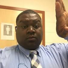 Donta Berry's Instagram, Twitter & Facebook