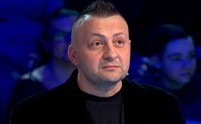 Nehéz döntést hozott gáspár zsolt és a családja, hiszen több évtized után el szeretnék hagyni nógrádmegyeri luxusotthonukat, amit most 530 millió „a gyerekek kirepültek a fészekből, a lányom budapesten jár egyetemre, a fiam pedig cukrásznak tanul, nem kell. Konnyeivel Kuszkodve Nyilatkozott Gaspar Zsolti Haldoklik A Baratja