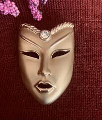 Gorgeous Gold Mask BROOCH With Rhinestone