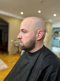 Armsad kliendid! Olge usinad oma aegasid broneerima juuksur Laura ning  juuksur Birgiti juurde! Alustame uut aastat kaunite kiharatega, siis tuleb  terve ülejäänud aasta ka imeline! 🥰💯 Karolini jaanuari ajad