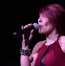 Intervista alla cantautrice Angela Pinto