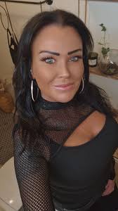 Någon som bor i Kba-kungsbacka man kanske stöter på ute idag 🥰🥰 här blir  de utgång å firande 🥰😍 hoppas ni alla får en fin Fredag ❤️❤️