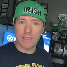 What are some improvisational setups for swags without poles?