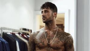 Fabrizio corona vende mascherine per il coronavirus. Fabrizio Corona La Verita Su Belen E Stefano De Martino