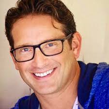 The man of a thousand 'Plaids' is behind San Diego Musical Theatre's  'Tidings'