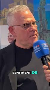 🗣 Dani Baelo i Elia Coca, Reis #CarnavalTGN 2025 #Tarragona 👉Al  #CarrerMajor de ràdios @laxarxacat #CampdeTGN hem conegut als representants  carnavalers de comparses @disc.45 i @coloursfantasy, guanyadores de la  passada edició 👇