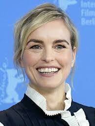 Laura Reiser's Instagram, Twitter & Facebook