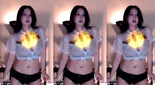 Jayoung1062 Flashes Her Juicy Tits and Shows off Thicc Booty Video