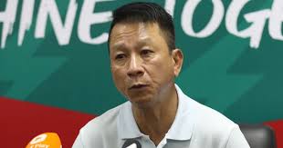 Trọng tài V.League lại gây tranh cãi, HLV bức xúc: "Họ nghiêng về đội chủ  nhà, dung túng cái xấu"