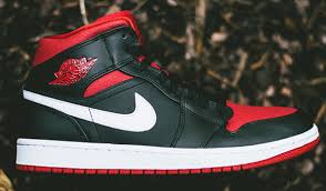 Lastly, a black and gym red jumpman tag is stitched on the tongue. Air Jordan 1 Mid Black Gym Red White Sneakerfiles