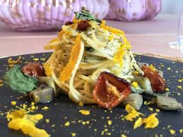 Maybe you would like to learn more about one of these? Pasta Estiva Spaghetti Con Tuorlo Essiccato Verdure E Tanto Colore