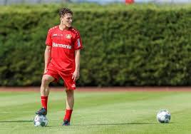 Take a look at julian baumgartlinger and share your take on the latest julian baumgartlinger in 2011 baumgartlinger decided to break the club's season short supply contract with a further move to. Bayer Profi Julian Baumgartlinger Man Kann Uns Meinungslosigkeit Nicht Vorwerfen Kolner Stadt Anzeiger