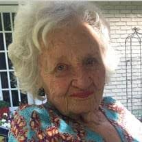 Mary Flagg's Instagram, Twitter & Facebook