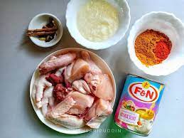 Hi semua.kali ni td kongsikan resepi kari ikan bawal mak td. Resepi Kari Ayam Guna Susu Cair Lain Dari Yang Lain Kuah Padu Dan Kaw Kitpramenulis