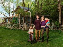 This family built their off-grid dream house for less than $1,000 - Toronto  Life