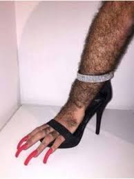 We have these mildly disturbing photos to prove that there are things that are so weird that they're funny. 48 Extremely Odd Images Ideas Cursed Images Image Weird Images