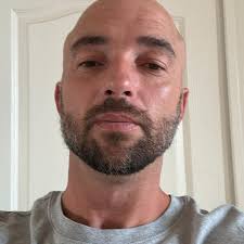 Looking for teammates to communicate and win?