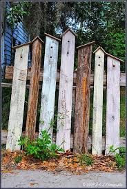 Picket fences for every setting. Top 30 Wood Fence Ideas For You In 2021 A Nest With A Yard
