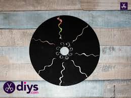 Diy wall painting designs and wall paining techniques are fascinating and fun. How To Make Recycled Cd Art