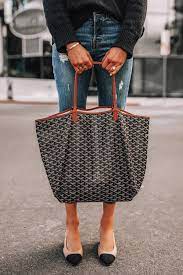 Totes come in both pm and gm sizes. My Honest Review Of The Goyard St Louis Gm Tote Fashion Jackson