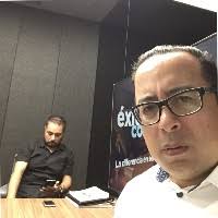 30+ perfiles de «Omar Mendiola»