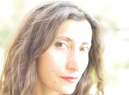 Lilian Flores, escritora: “Chile es un mercado difícil para autores de  editoriales pequeñas”