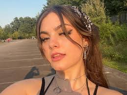 Kira George's Instagram, Twitter & Facebook