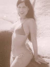 Lilia mendiola de chi, better known by her stage name lyn may, is a mexican vedette, exotic dancer and actress. Mexican Sex Symbol Glamorous Photos Of Lyn May From The 1970s And 80s Vintage Everyday