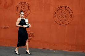 Full information about ashleigh barty. Paris Bookends Remarkable Decade For Barty è·¯é€