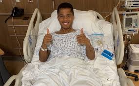 Giovani dos santos ramírez (spanish pronunciation: America Giovani Dos Santos Agradecio Mensajes Tras Fuerte Lesion Mediotiempo