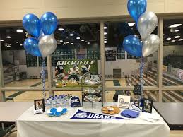 Pin By Melanie Anthony On National Signing Day Table Ideas Signing Ideas Graduation Signs College Signing Day