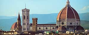 Bepaalde van deze onafgewerkte versieringen en standbeelden van de façade zijn nu tentoongesteld in het museum van de kathedraal. Duomo Kathedraal In Florence Dom Koepel Tickets