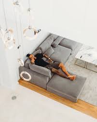 Paul was easy to manage when he was crawling, but now he's a youngster/brat/toddler it's a little more difficult. Dvlupdsu7qk4um