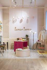 Ireneirene Chez Des Petits Hauts Jusque Fin 2014 5 Rue Keller Paris Loja De Criancas Design De Loja Decoracao